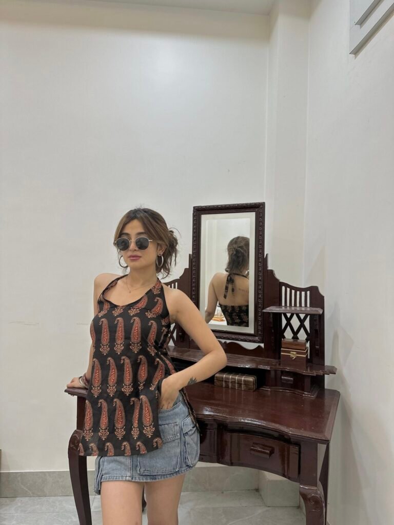 MYRA KURTI