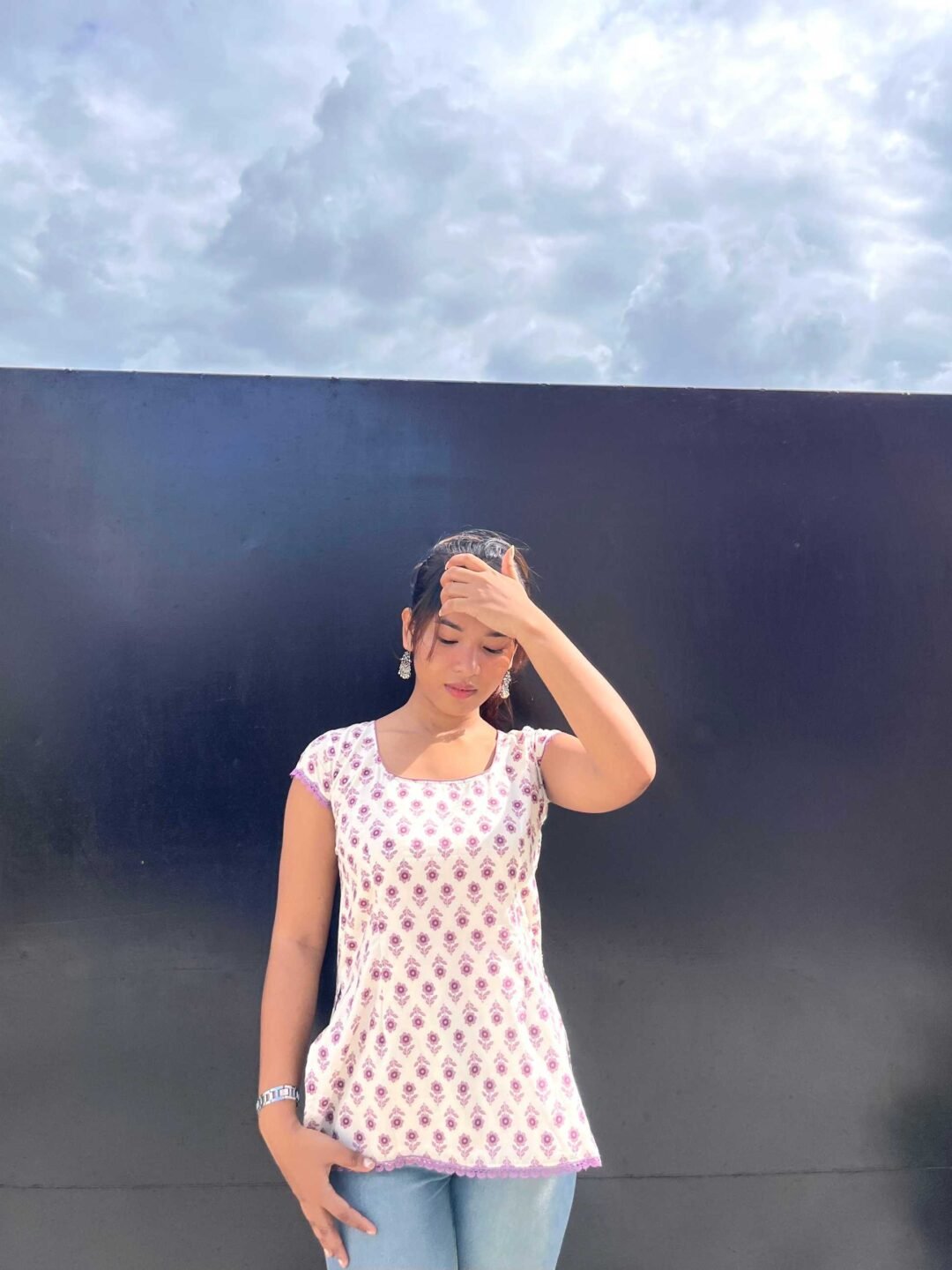 AAROHI KURTI