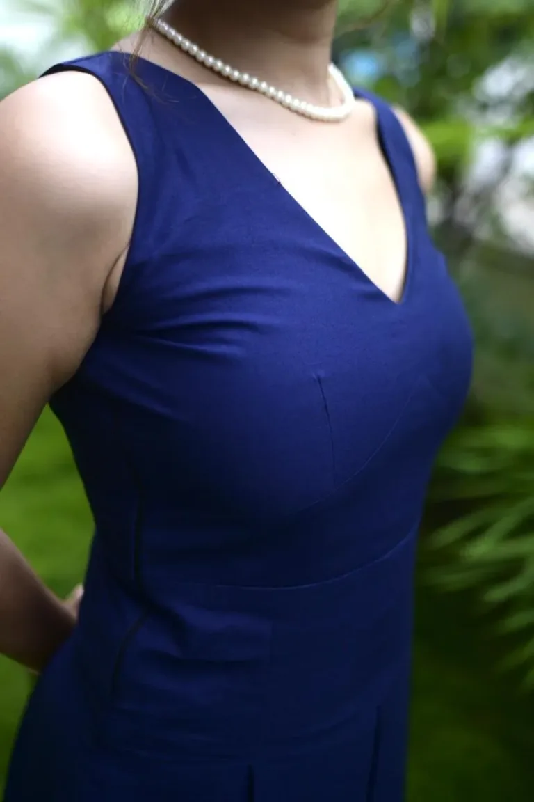 MIDI DRESSES