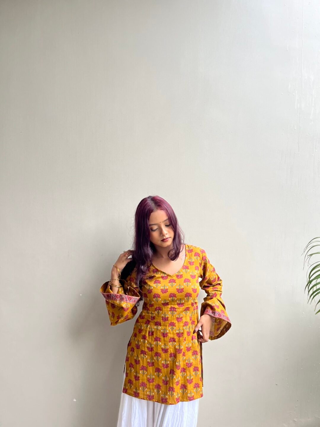 ROSHNI BELL SLEEVED KURTI