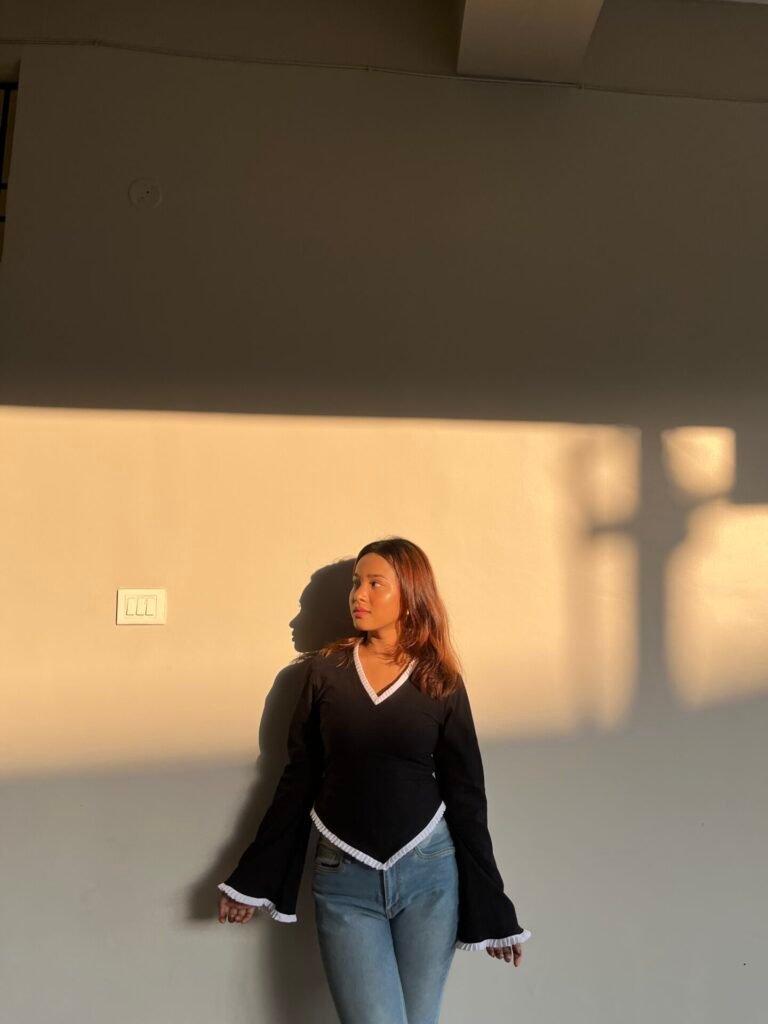 AURA TOP