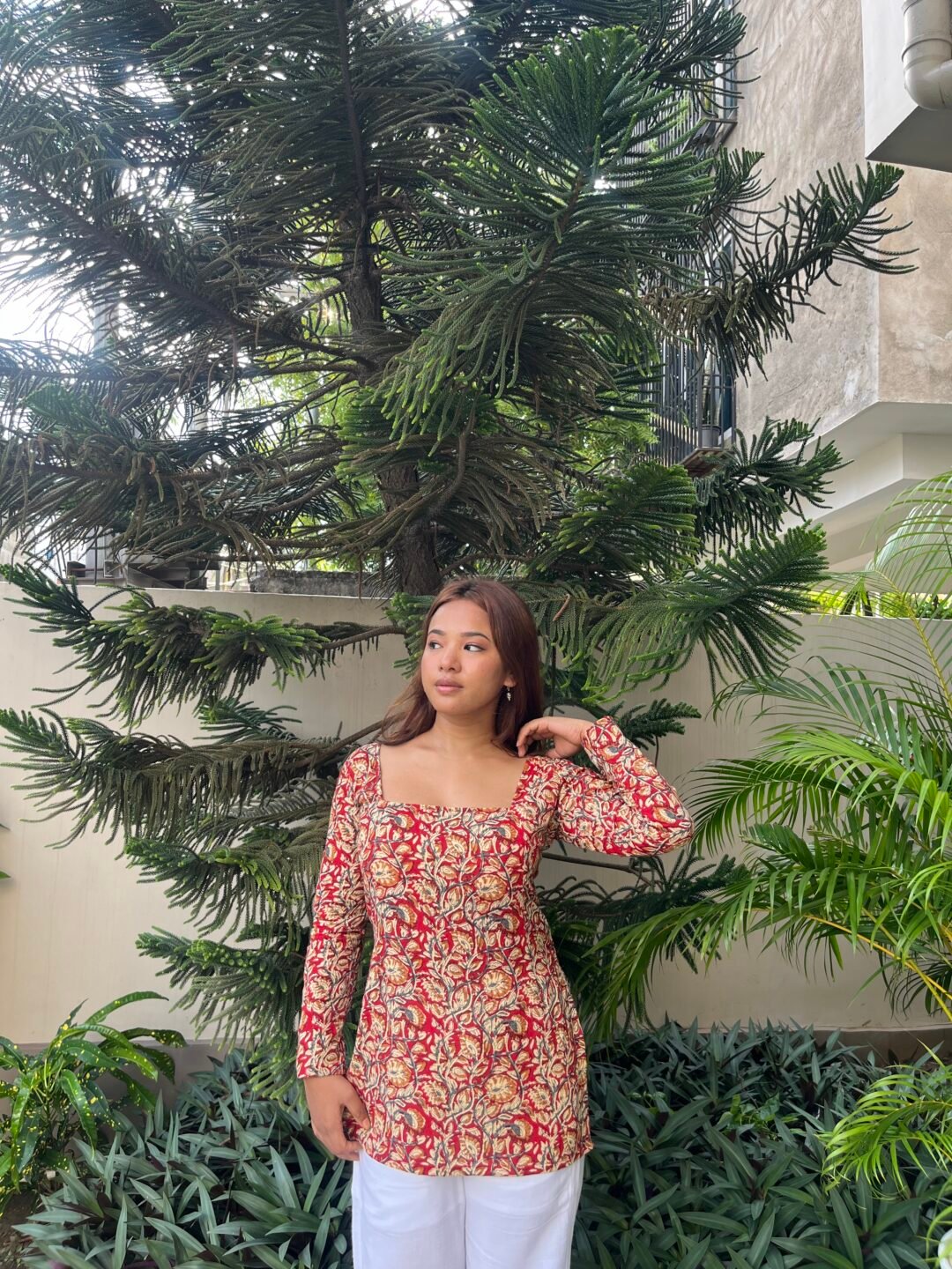 AHANA KURTI