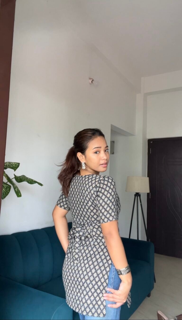 KAIA KURTI