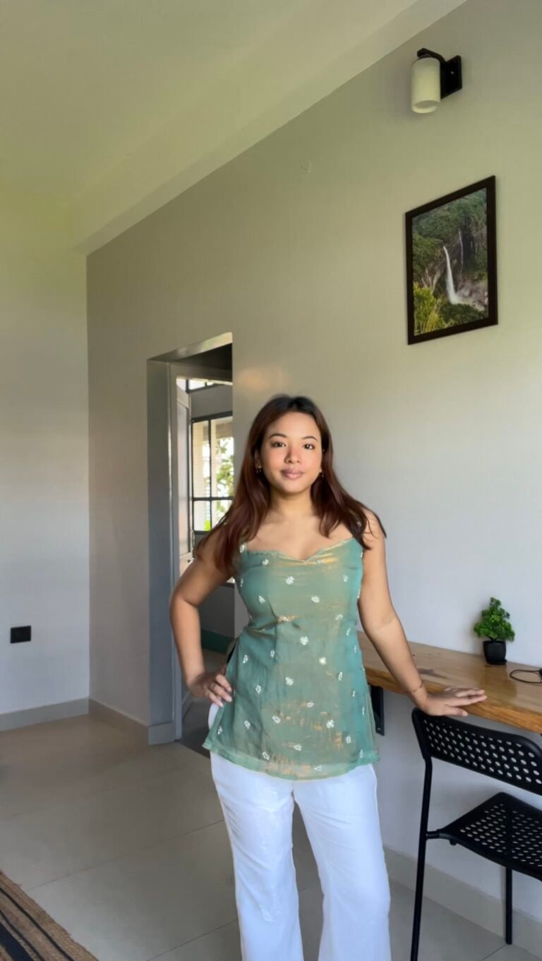 MAHI TOP