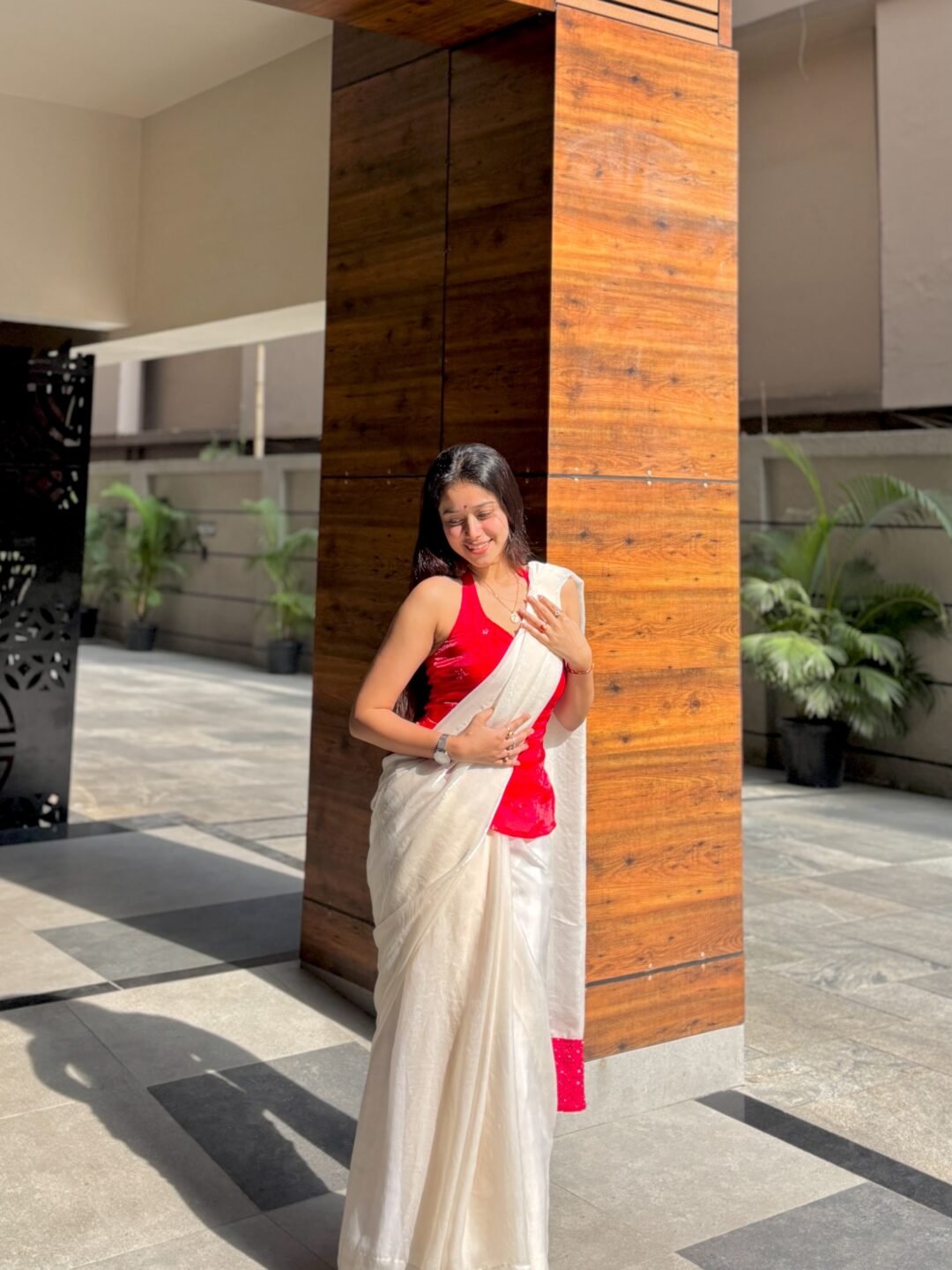 QUEEN SAREE
